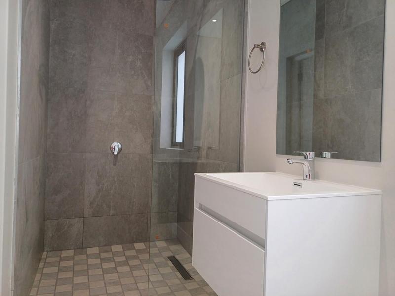 To Let 4 Bedroom Property for Rent in Somerset West Western Cape